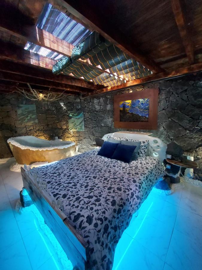 Aloelux Villa ! - Private Villa With Jacuzzi, Cinema ,Massage ,Wonderful View, Art Desing Villa Conil Zewnętrze zdjęcie